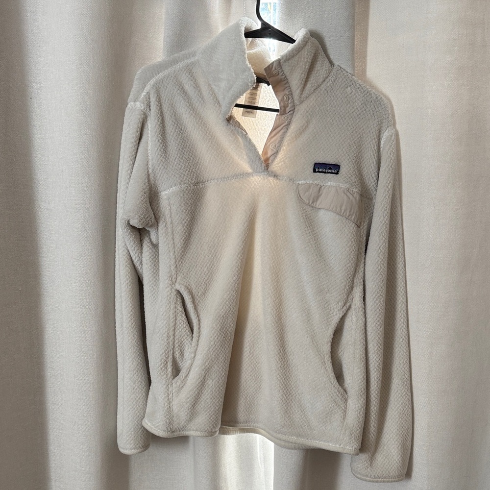 Patagonia Off-White Fleece Jacket